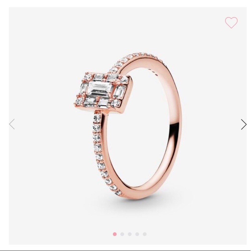 Pandora rose gold ring